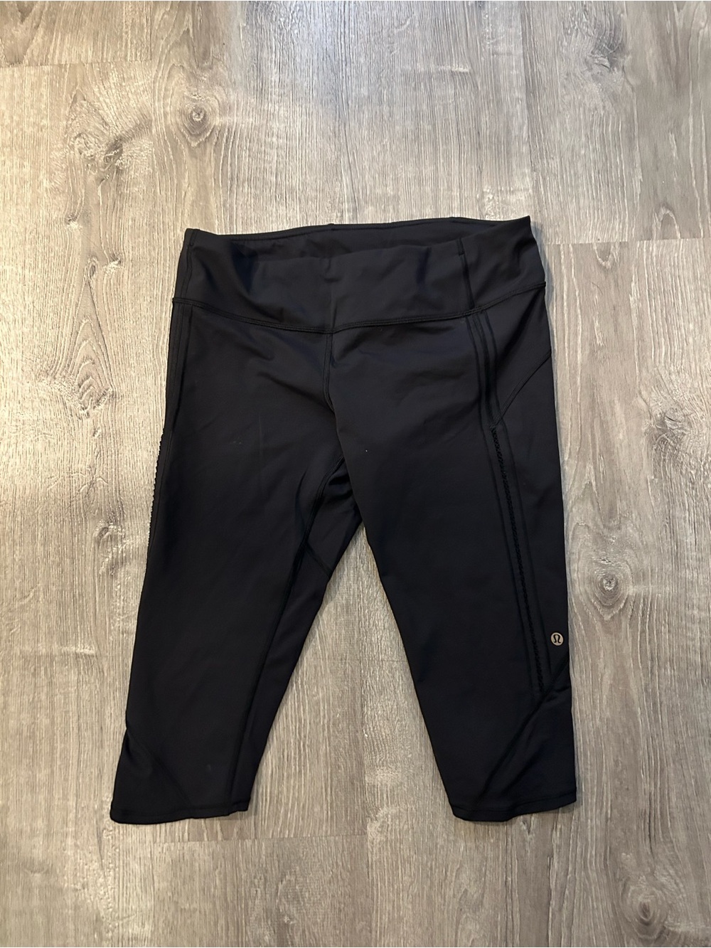lululemon athletica Black Womens Capri Performance Leggings 12